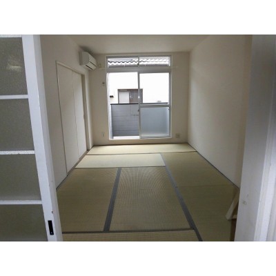 実際のお部屋とは異なることがあります。