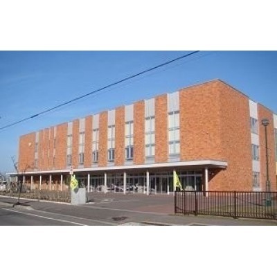 岩見沢市立岩見沢小学校 まで1256m