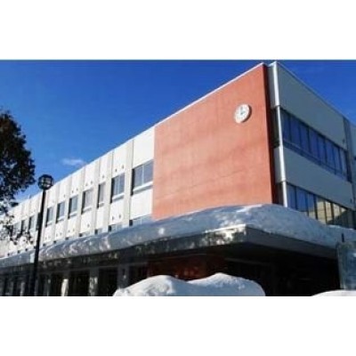 第一小学校まで1864m