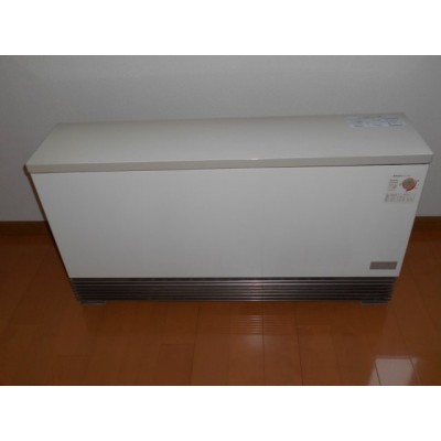 電気蓄熱式ストーブ