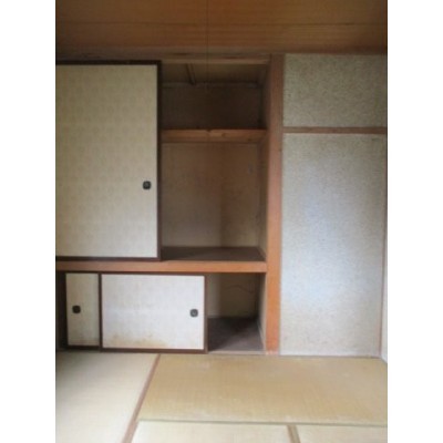 1階和室(収納)