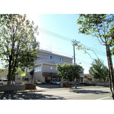 八軒中学校