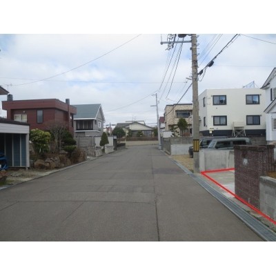 現地含む前面道路