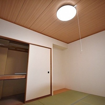 約6帖の和室があります。