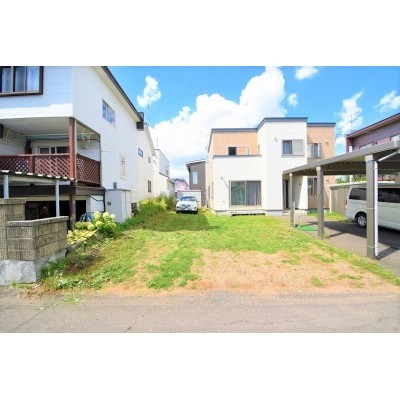 まだ工事を行っていないお庭です♪様々な用途で使用可能です!