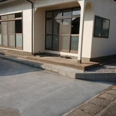 2駐車場