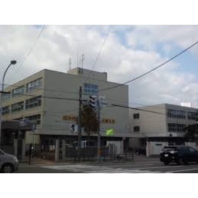 向陵中学校まで331m