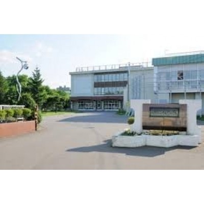 あやめ野小学校まで724m