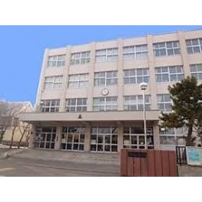 山の手南小学校まで188m