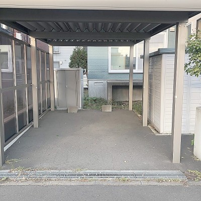 カーポートあるので冬も安心です!