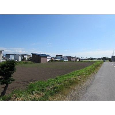 前面道路は北西側10.909m公道・南西側12m公道