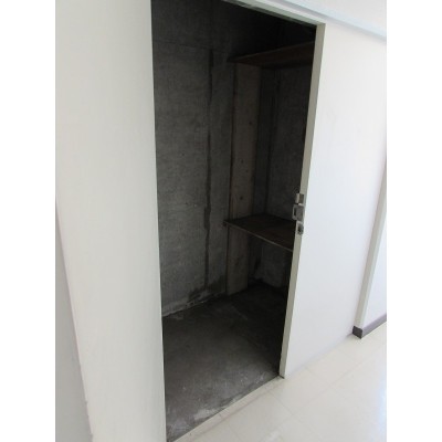 各住戸専用のトランクルームです。