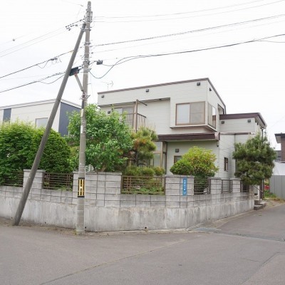 南向き角地・陽当たり良好です