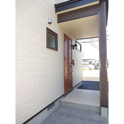 玄関アプローチ