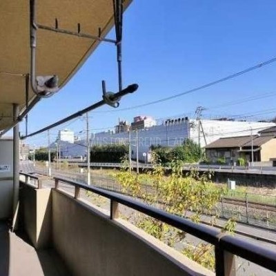 南西向きのバルコニー!