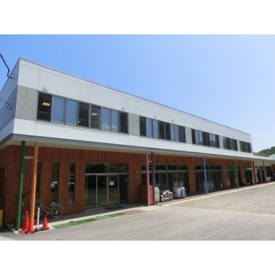 認定こども園 桂岡幼稚園まで484m