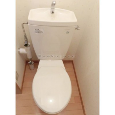 トイレは暖房便座付