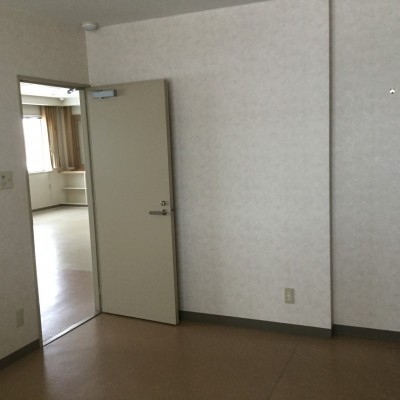 内部写真は貸出前の写真です。
