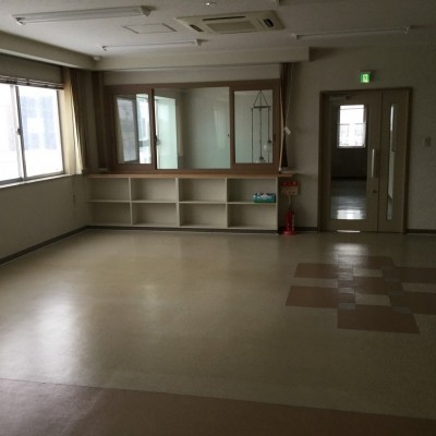 内部写真は貸出前の写真です。