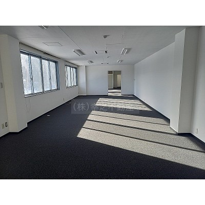 commercial 北海道千歳市泉沢1007番151