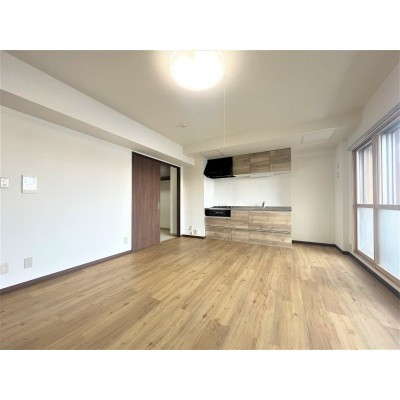 3つ口コンロのシステムキッチン