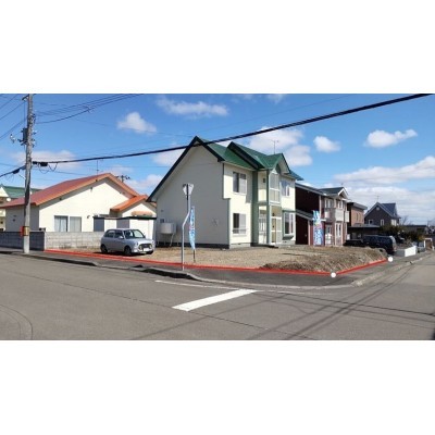 ☆東側隣地道路境界石、石積は敷地内です。