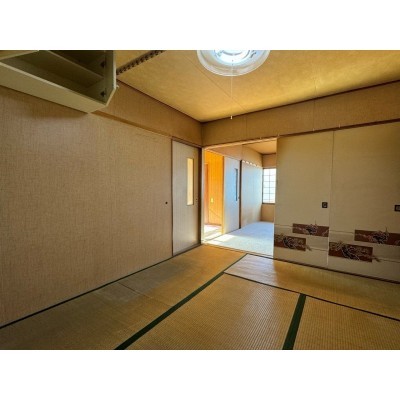detached この地域の土地参考価格
北海道余市郡余市町富沢町3丁目8-2、8-4