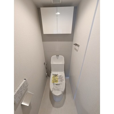 温水洗浄便座付きトイレ