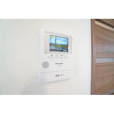 その他:カラー液晶のモニターが付いているので来客の際にも...