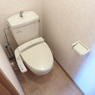ト イ レ