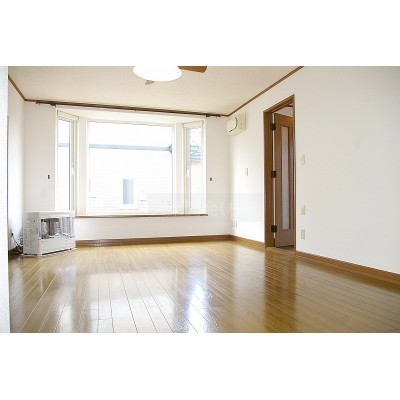★室内壁クロス交換済みのきれいな室内です。