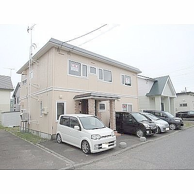 軽自動車なら駐車4台可