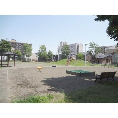 新中野1丁目公園