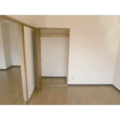 洋室クローゼット