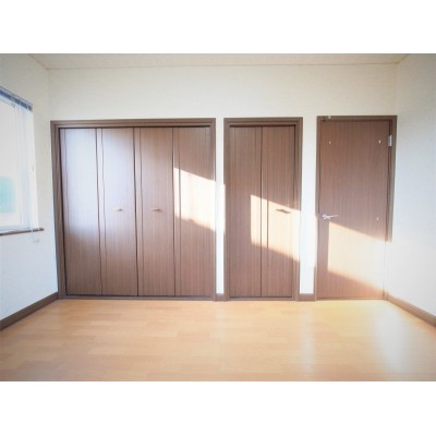 洋室6帖も収納に優れています!