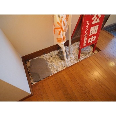 玄関土間塞ぎます!