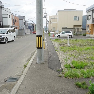 南側前面道路