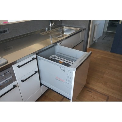 一体型の大型食洗機ついてます。