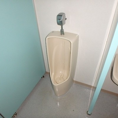 男子トイレ