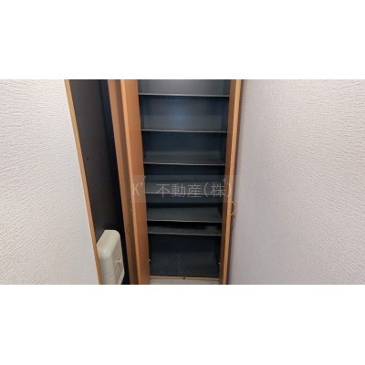 シューズボックス