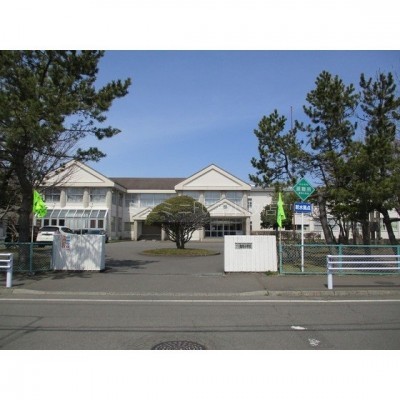 苫小牧市立錦岡小学校