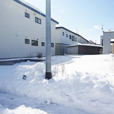 雪解け後に電柱移設で駐車場に♪