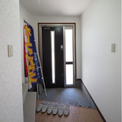明るい玄関がナイス!