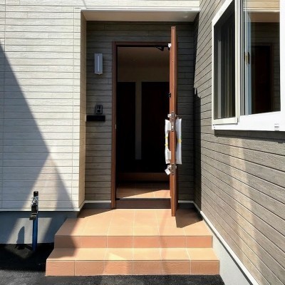 玄関ポーチ
