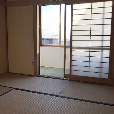 2階和室からベランダ