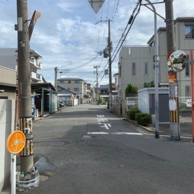 近隣は住宅街