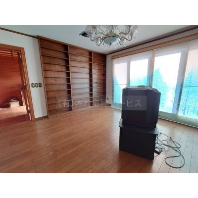 1階 洋室13.75帖