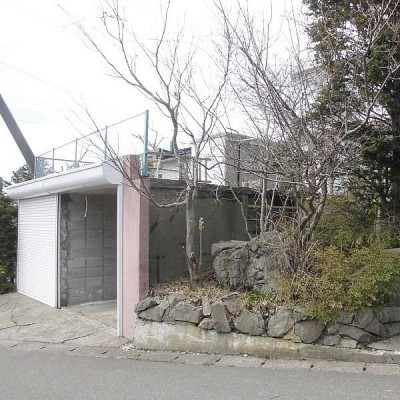 外観・車庫前(13番10)