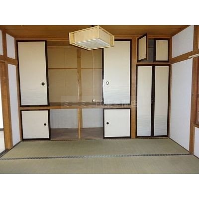 幕西アパート1F 和室