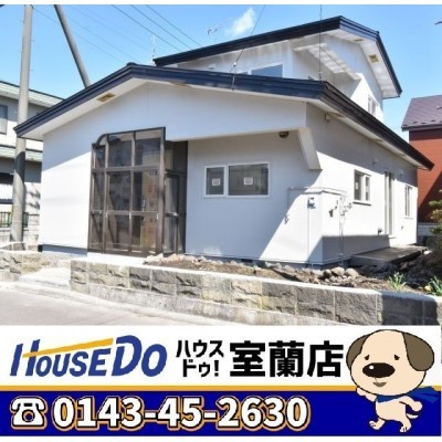 外壁張替、屋根塗装をしました。門塀も取りすっきり。 ドアも断熱